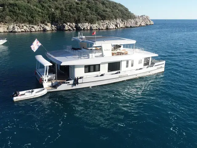 Maison Marine 66 Houseboat- Catamaran