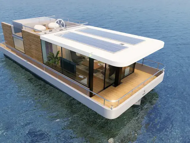 MX4 Houseboat