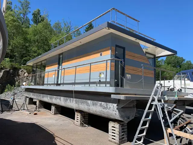 Waterbus Optima Houseboat (free Delivery)