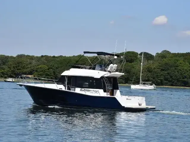 Rodman 1290 Evolution Flybridge