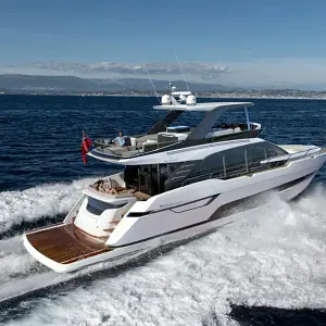 2022 Fairline Squadron 68