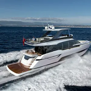 2022 Fairline Squadron 68