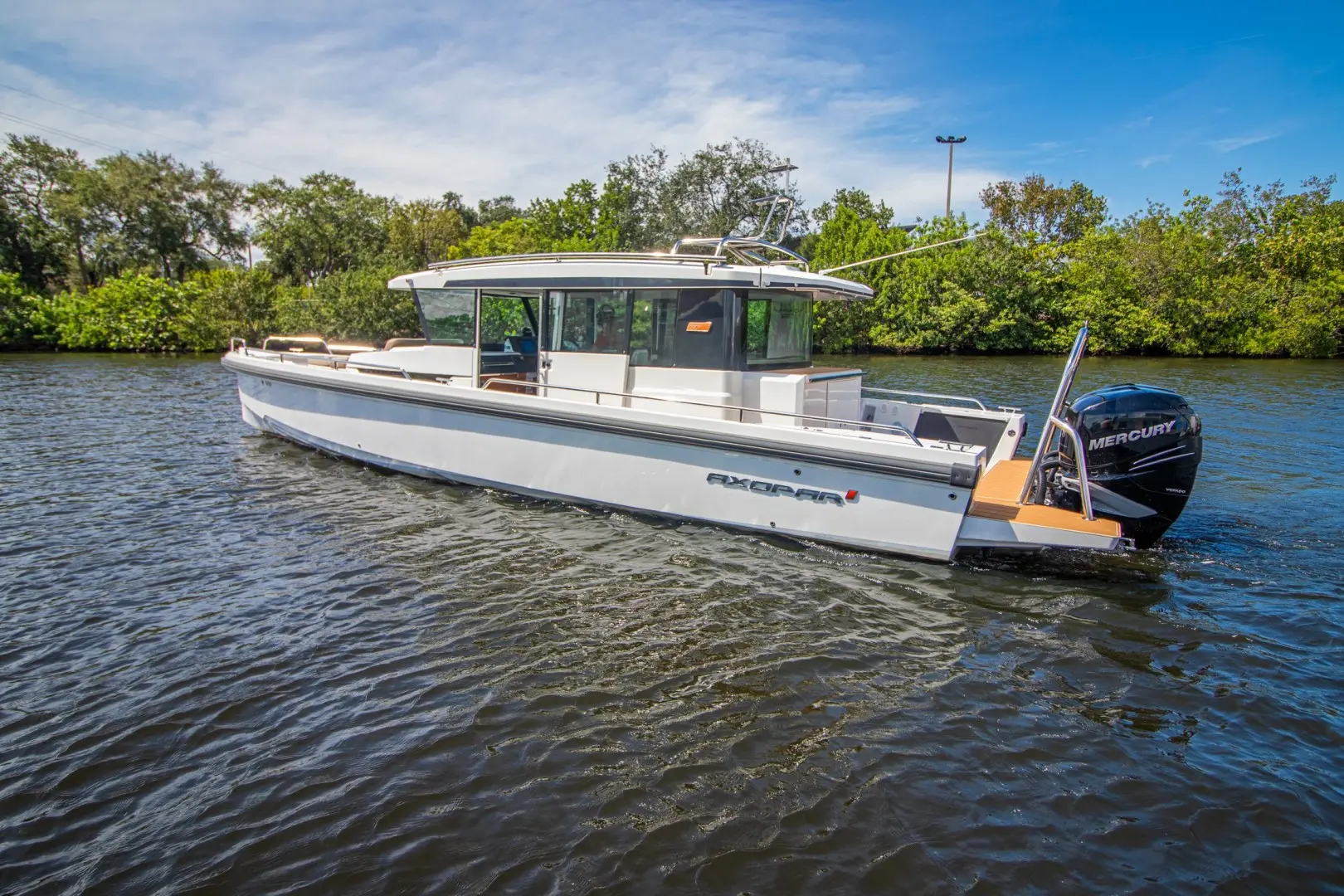 2018 Axopar 37 sport cabin