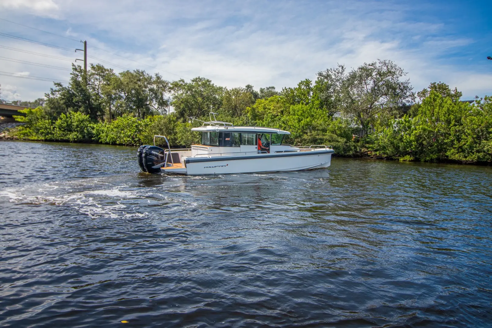 2018 Axopar 37 sport cabin