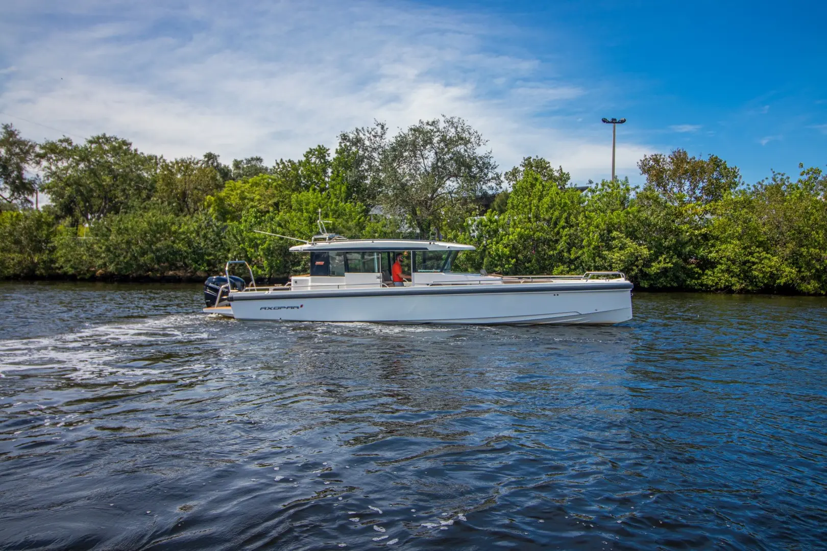 2018 Axopar 37 sport cabin