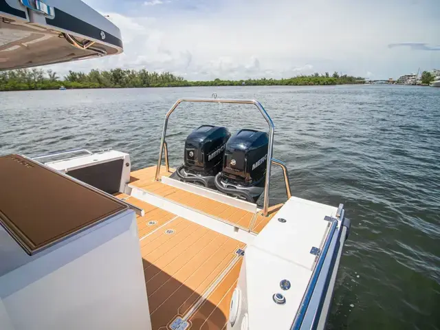 Axopar 37 Sport Cabin