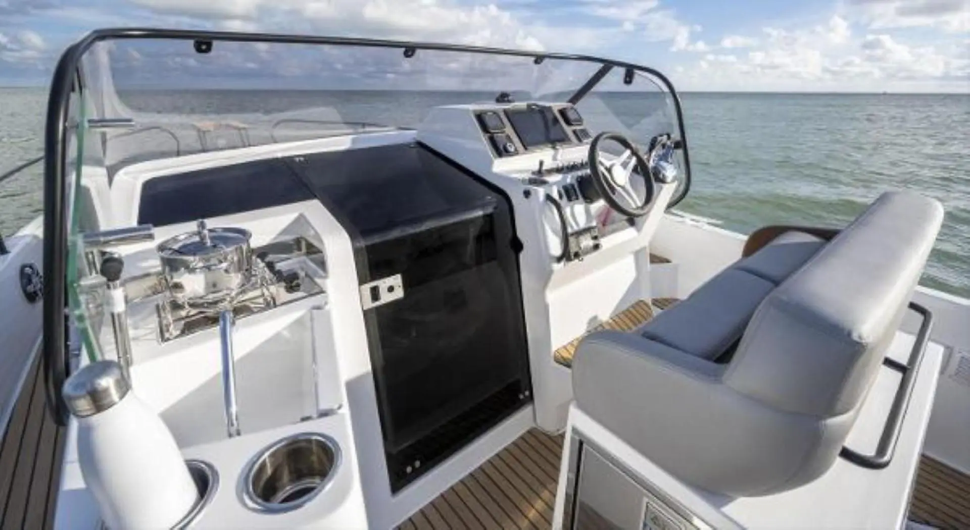 2023 Beneteau flyer 8 sundeck