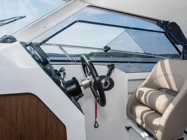 Beneteau Antares 7