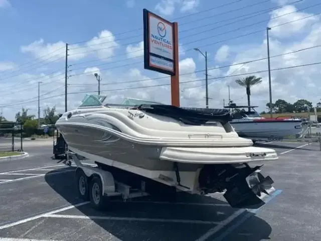 Sea Ray 240 Sundeck