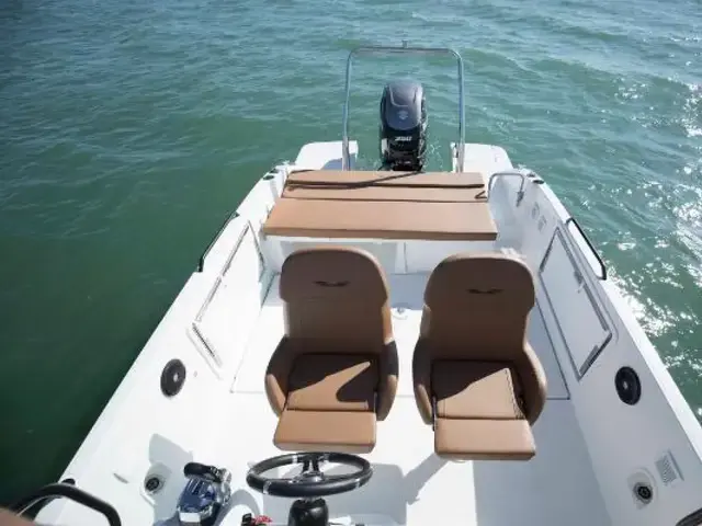 Beneteau Flyer 8 Spacedeck