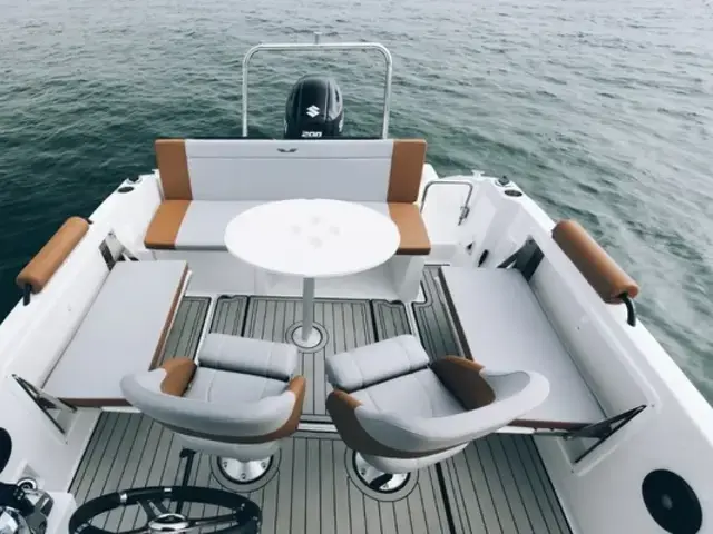 Beneteau Flyer 7 Spacedeck