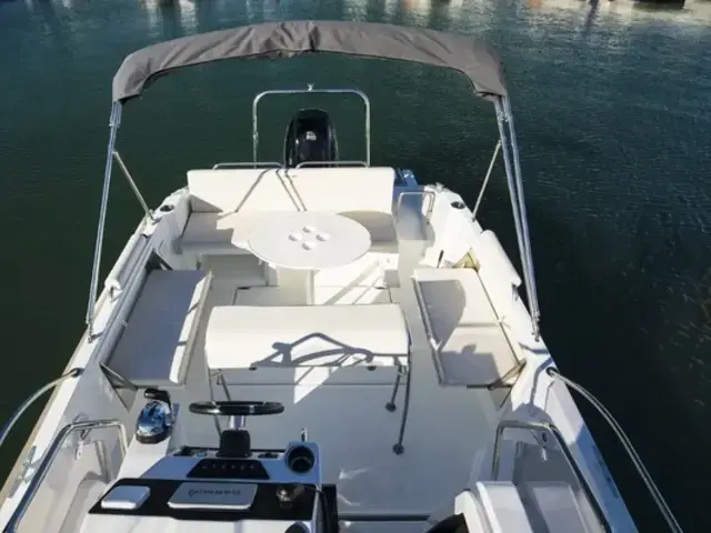 Beneteau FLYER 7 SUNDECK