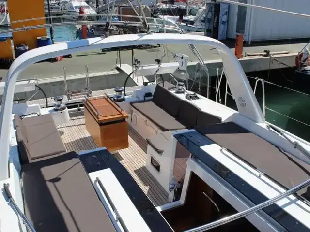 Beneteau Oceanis 55