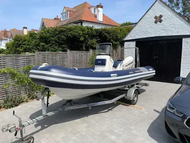 Excel Voyager 520 RIB