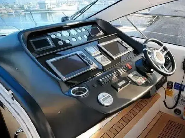 Sunseeker Predator 60