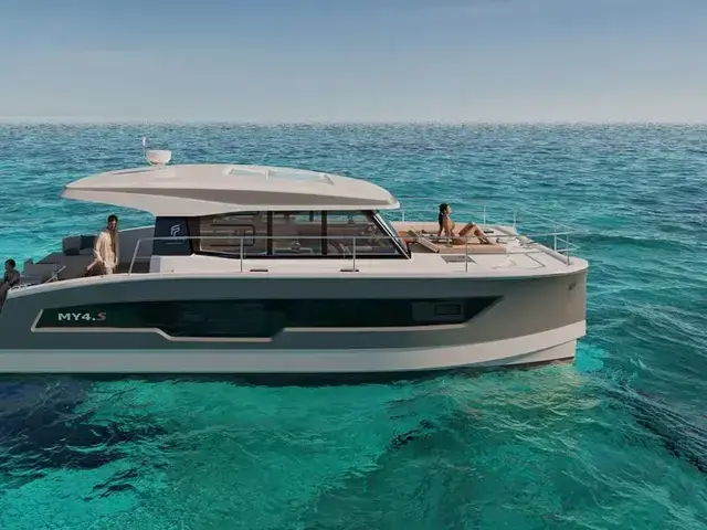 Fountaine Pajot MY 4.S