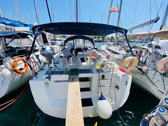 Beneteau Oceanis 43