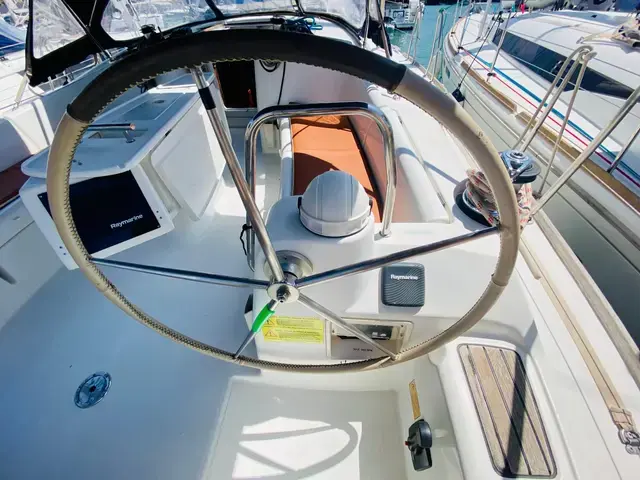 Beneteau Oceanis 43