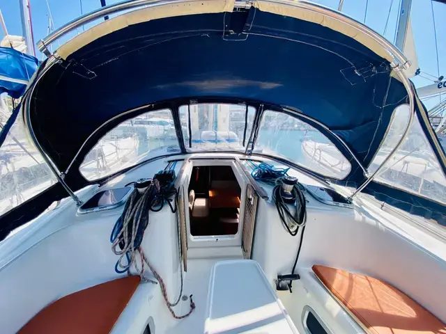 Beneteau Oceanis 43