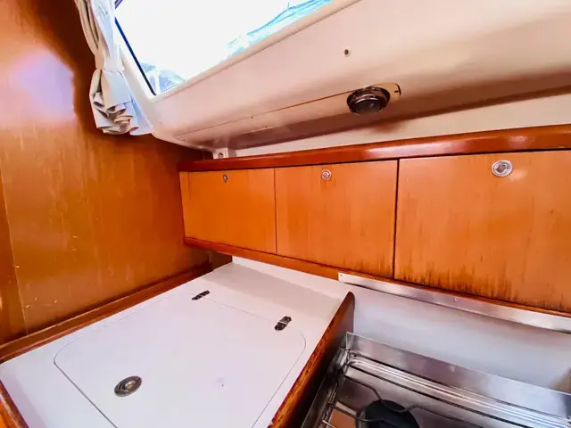 Beneteau Oceanis 43