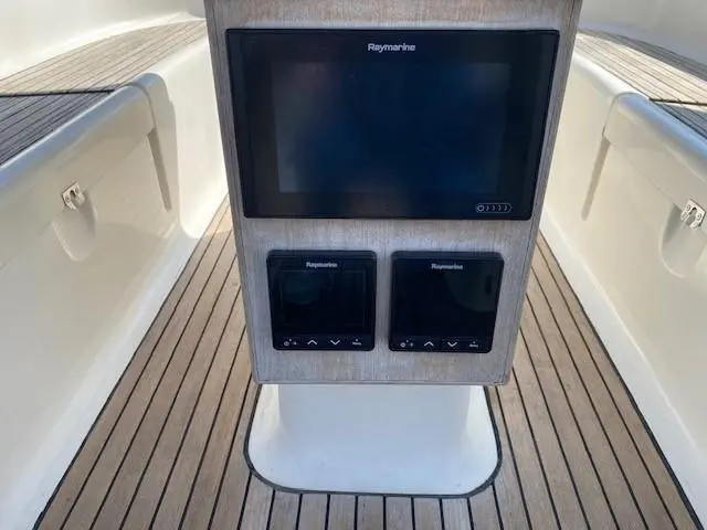 2005 Bavaria 46