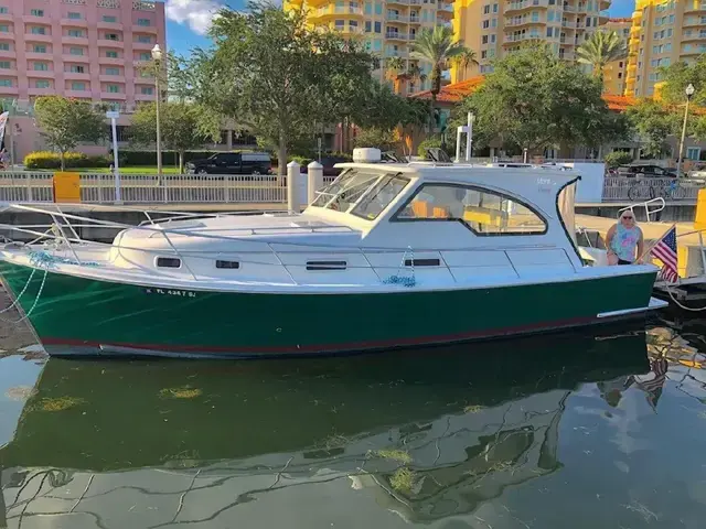 Mainship Pilot 34 Sedan