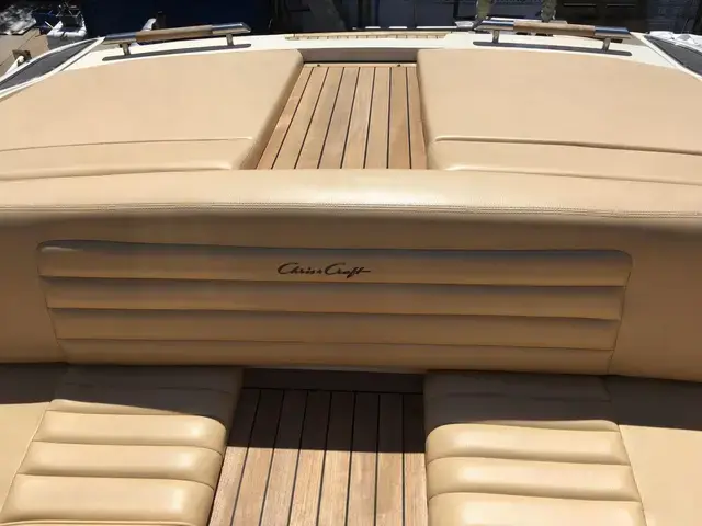 Chris Craft Corsair 28