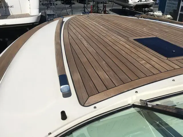 Chris Craft Corsair 28