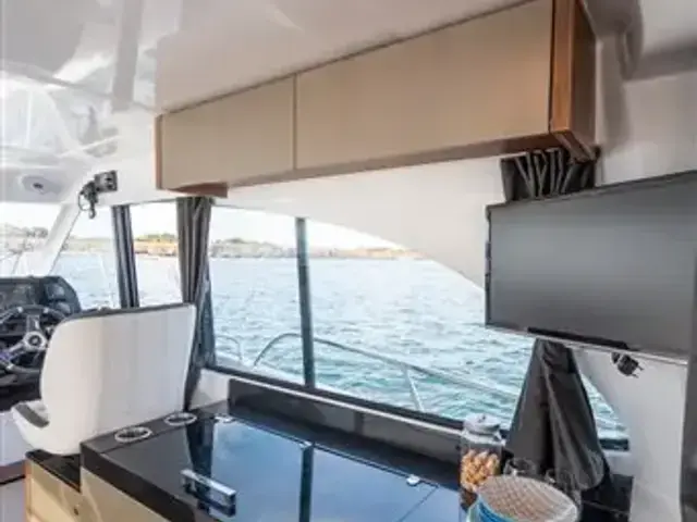 Beneteau Antares 11