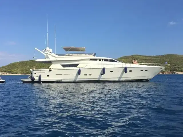 Ferretti Yachts 225 Fly