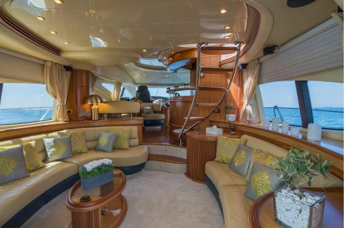 2008 Azimut 68 plus