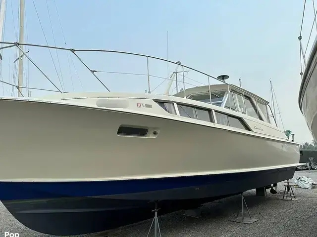 Chris Craft 38 Commander