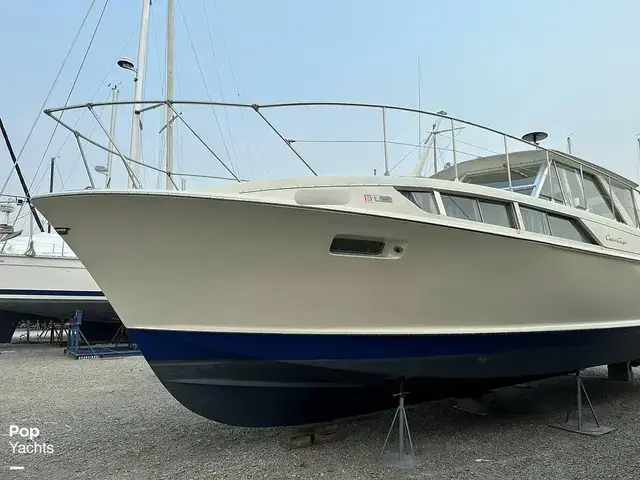 Chris Craft 38 Commander