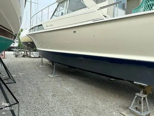 Chris Craft 38 Commander