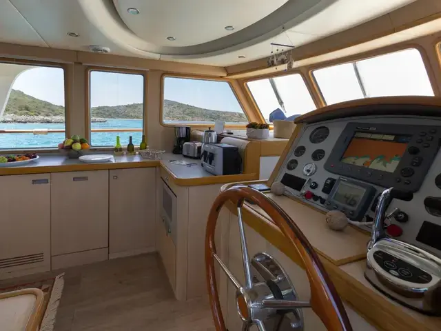 Custom Boats Cabin Cruiser