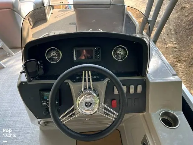 2018 Premier 240 sunsation