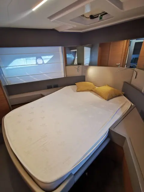 2019 Ferretti 450