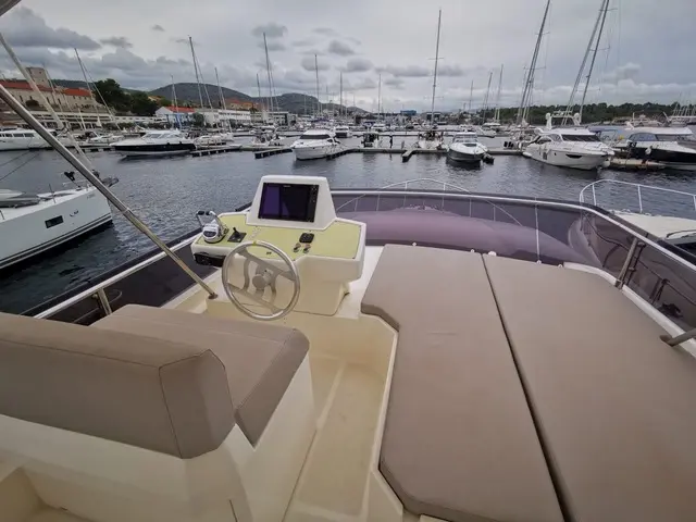 2019 Ferretti 450