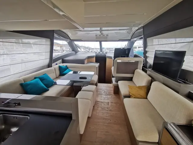 2019 Ferretti 450