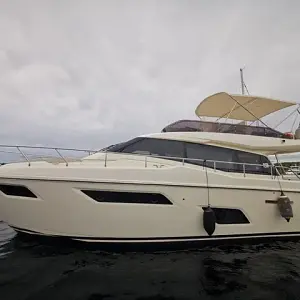 2019 Ferretti Yachts 450