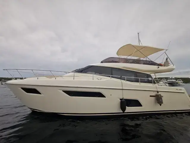 Ferretti Yachts 450