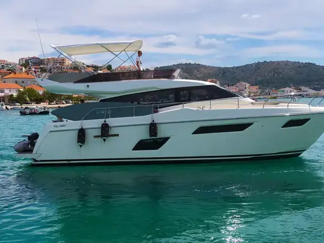 Ferretti Yachts 450