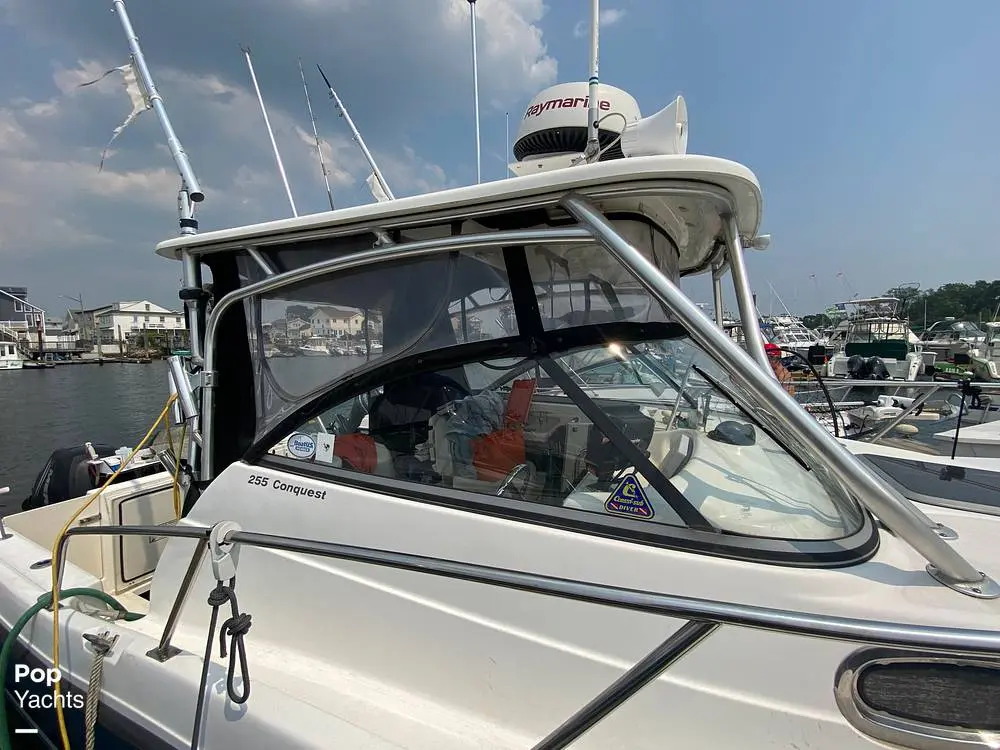 2008 Boston Whaler 255 conquest