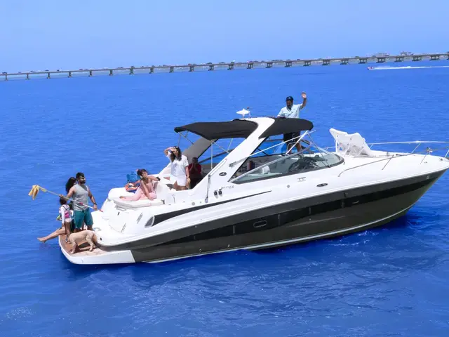 Sea Ray 370 Venture