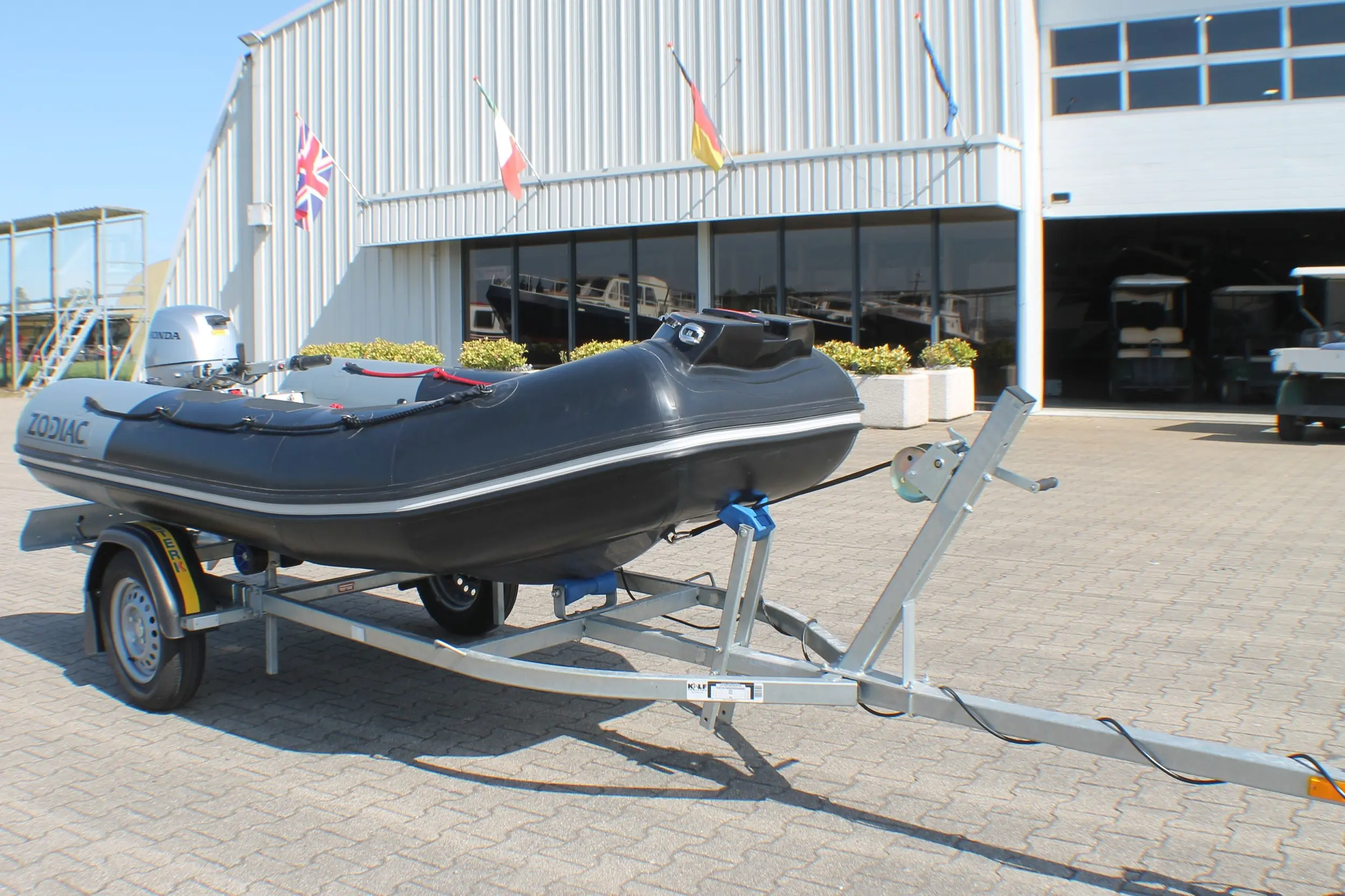 2021 Zodiac open 3.1 zwart donker grijs (incl. motor &trailer)