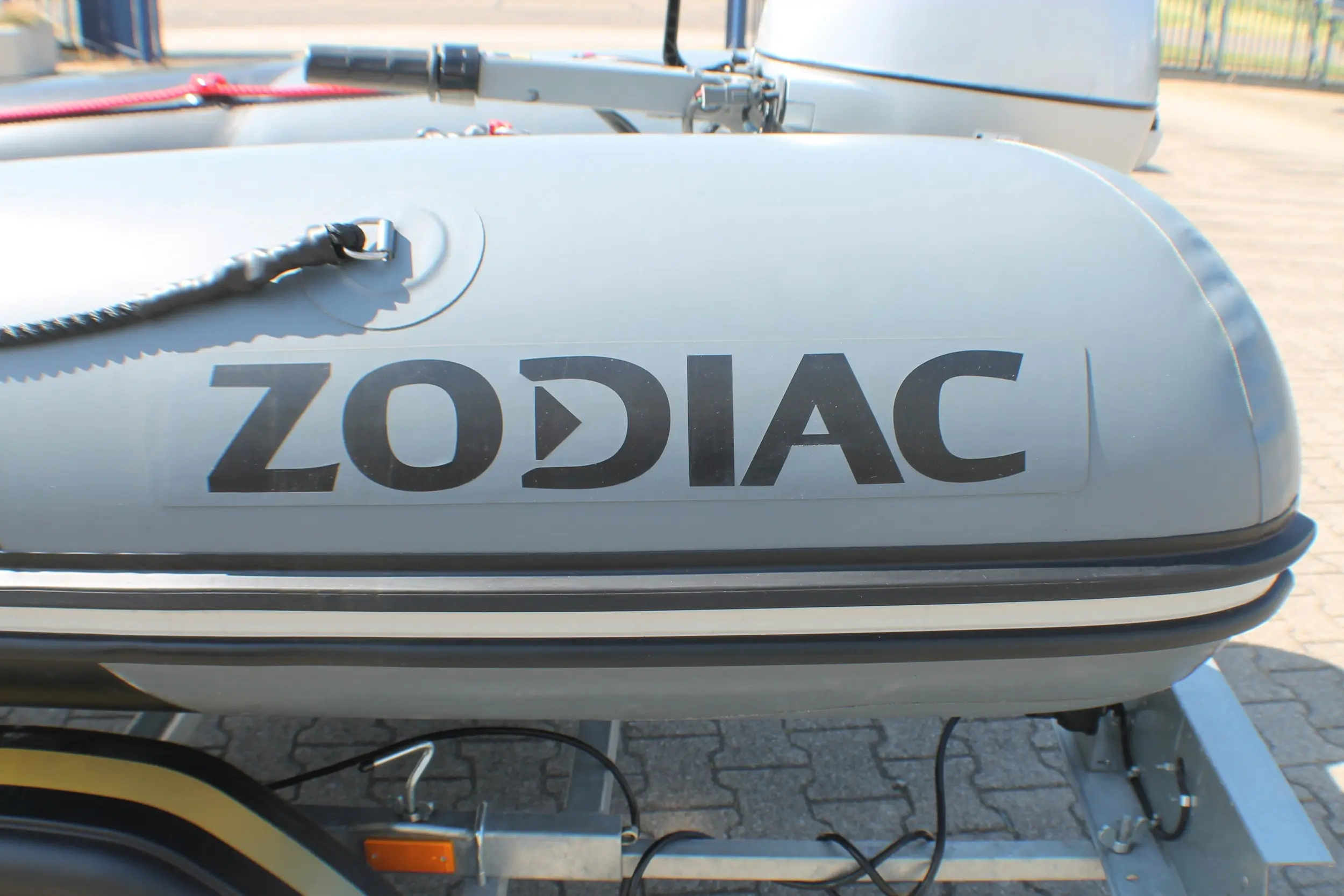 2021 Zodiac open 3.1 zwart donker grijs (incl. motor &trailer)