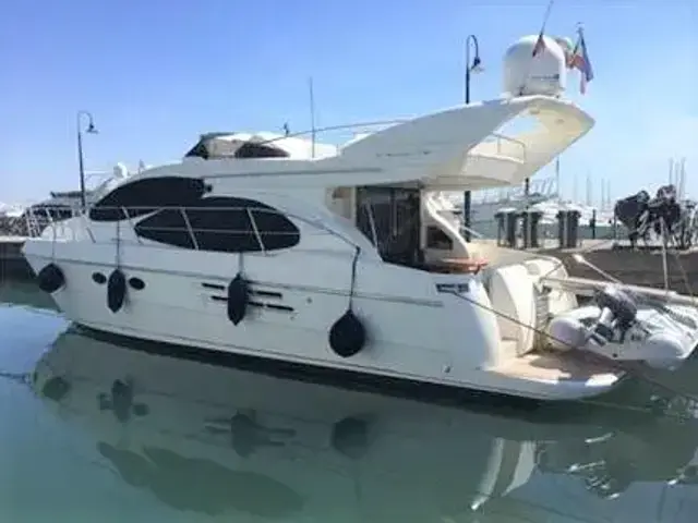 Azimut 46 Fly