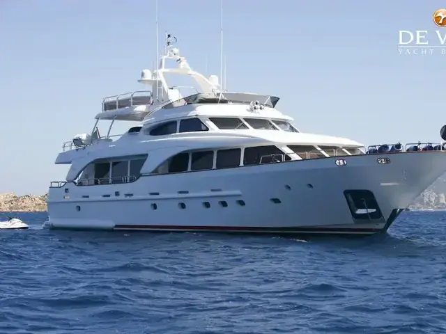 Benetti Tradition 100