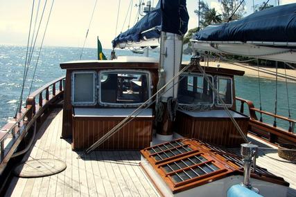 Custom Boats Carabelli Schooner