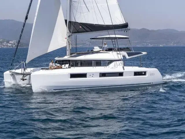 Lagoon 51